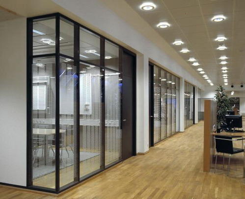 Raj Aluminium - Aluminium Z Partition